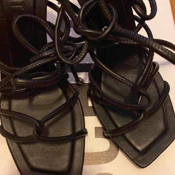SCHUTZ | TOLLER LEATHER SANDAL - Picture 4 of 6